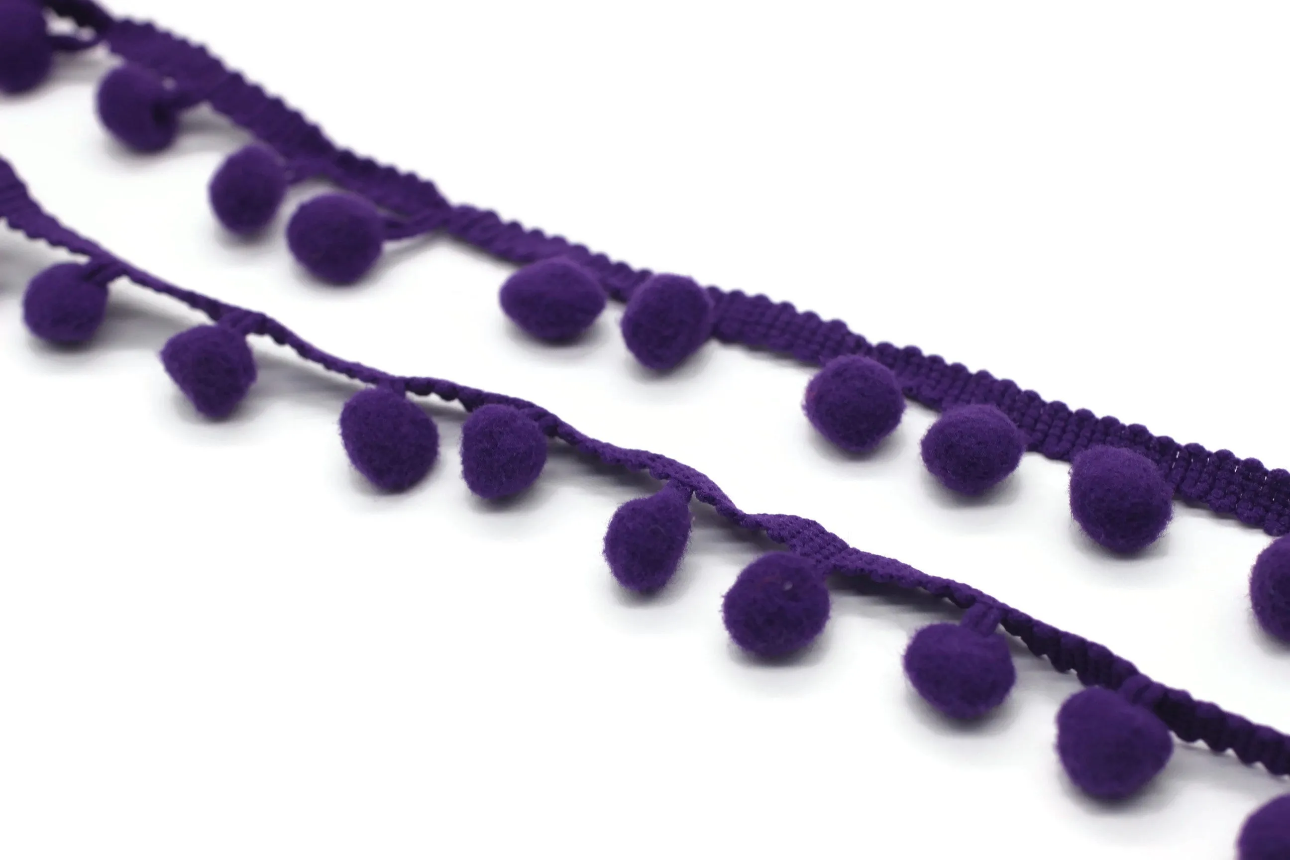 10 mm Dark Purple Pom Pom Trim Garland, Home Decor, Handicrafts, Accessories, Sewing Accessories, Mini pom pom, sewimg trim, costumes design